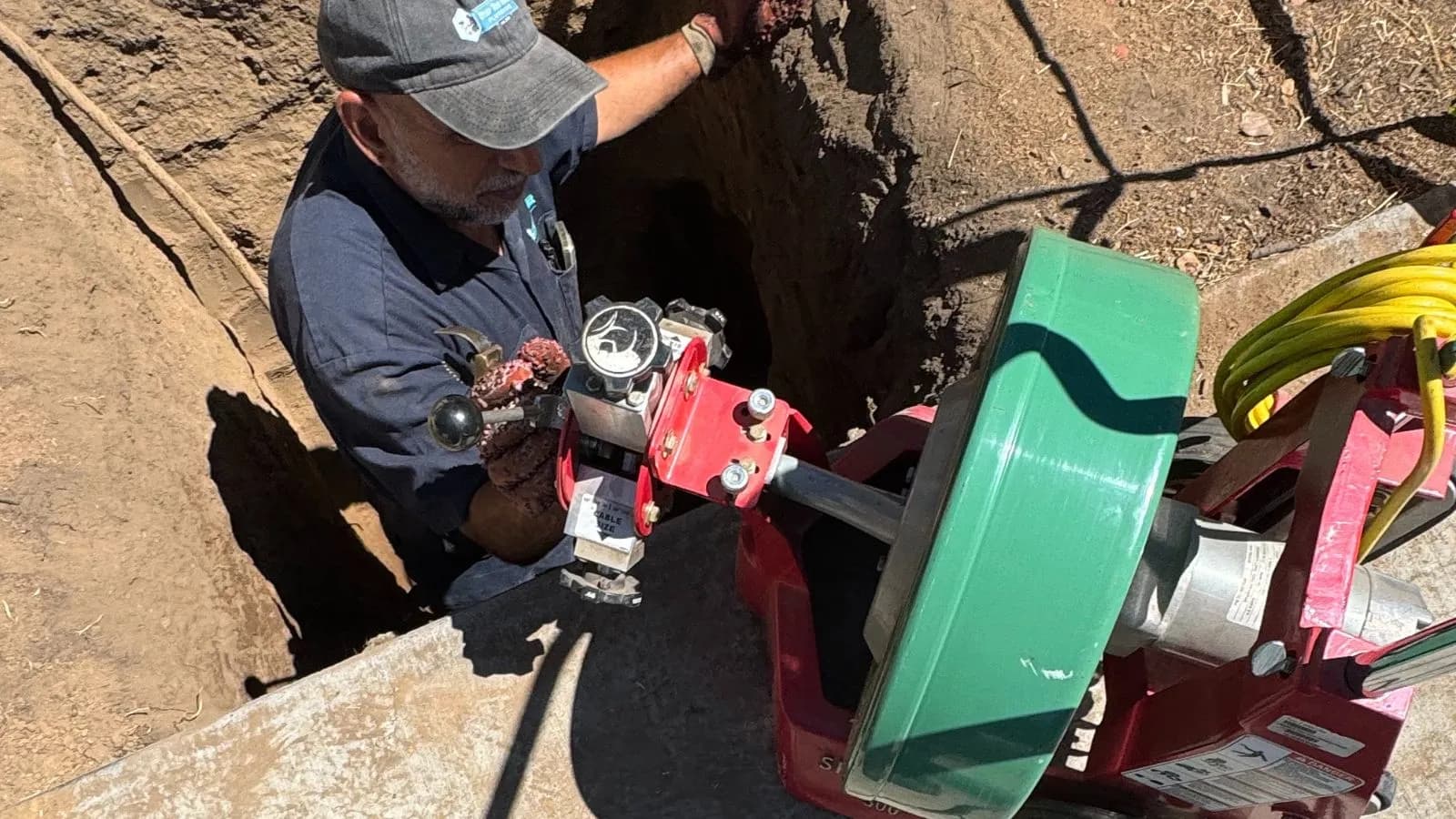 Plumbing team performing professional main sewer line cleaning in Altadena