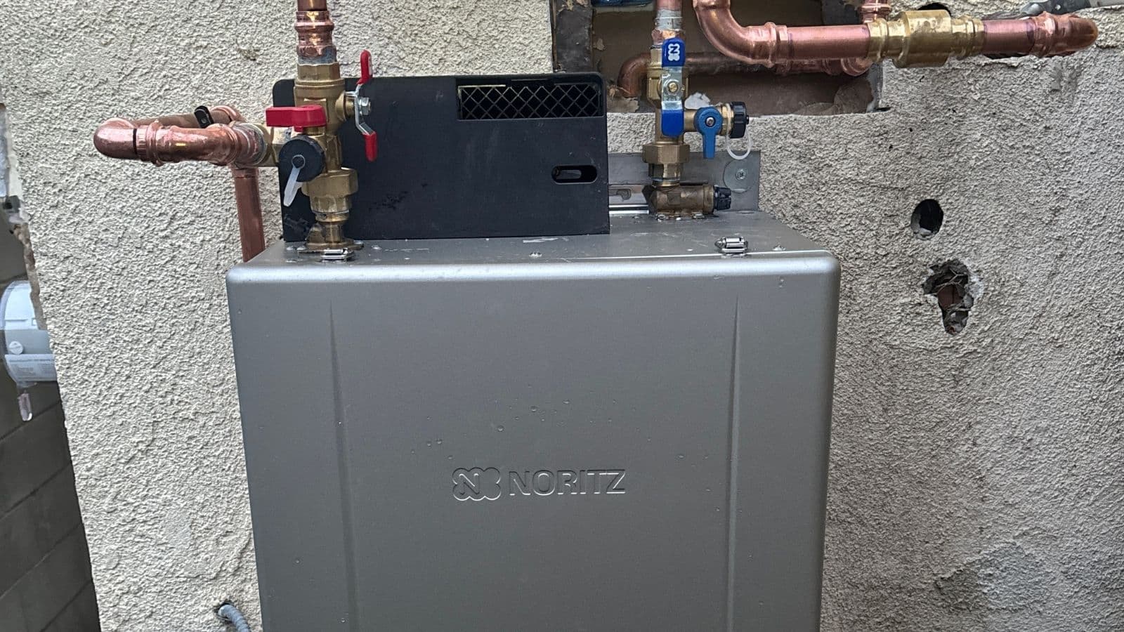 Tankless water heater install in La Cañada Flintridge