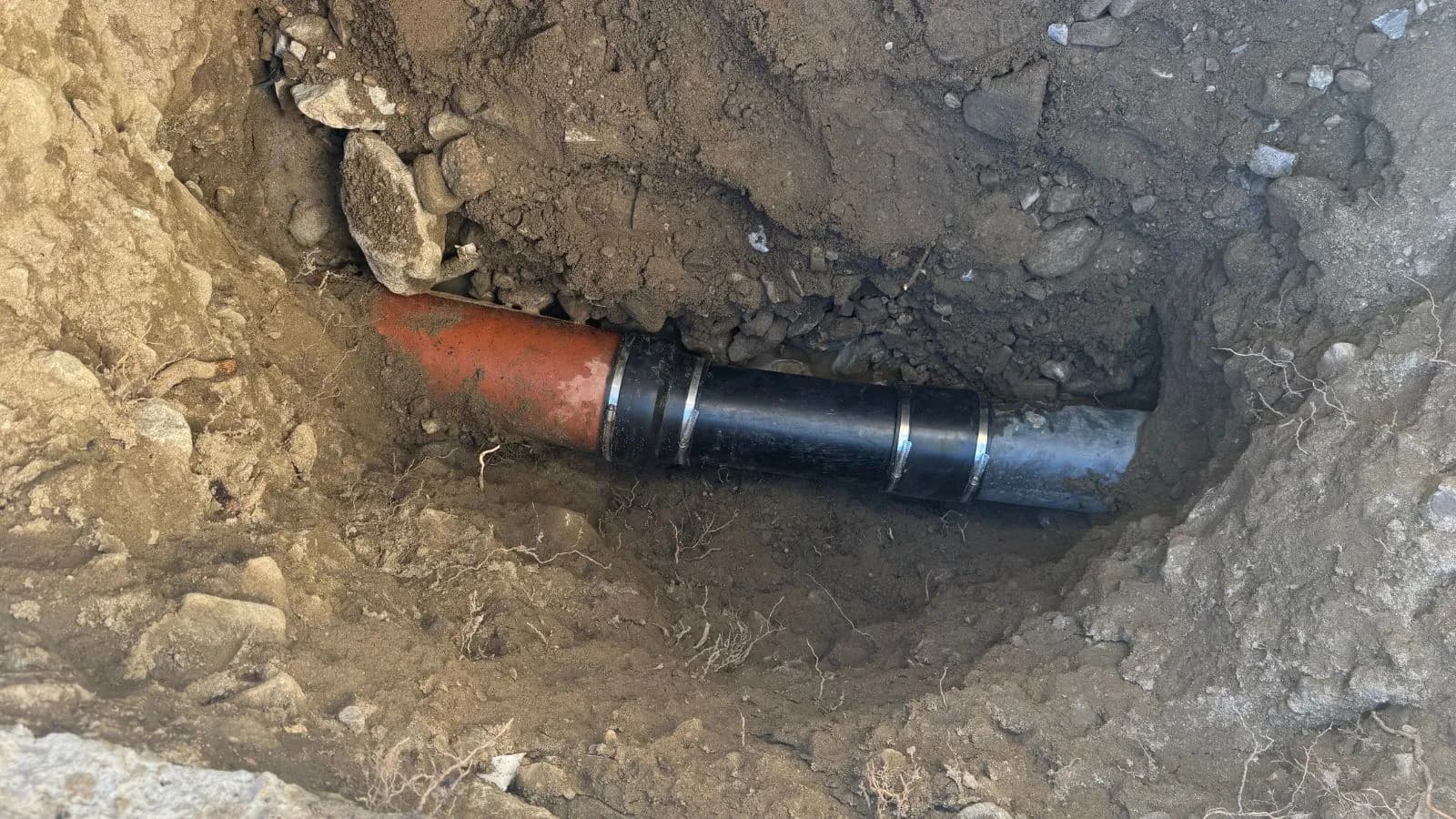Tujunga sewer line after repair – new ABS sewer section installed and properly connected