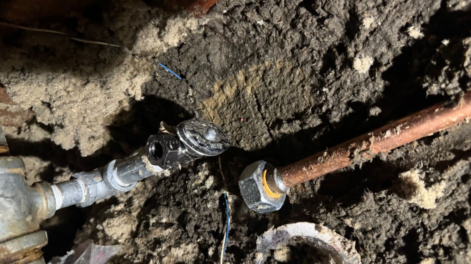 Burbank crawl space water line leak before repair – failed shutoff and corroded copper connection